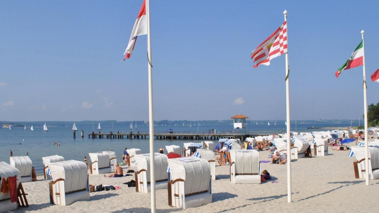 Strandblick Mit Strandkorb & Fahrraedern Glücksburg Екстериор снимка